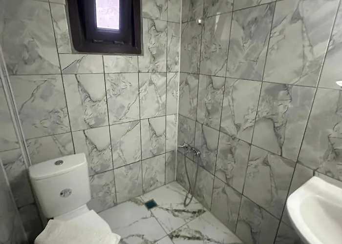 Lotus Line Ξενοδοχείο *